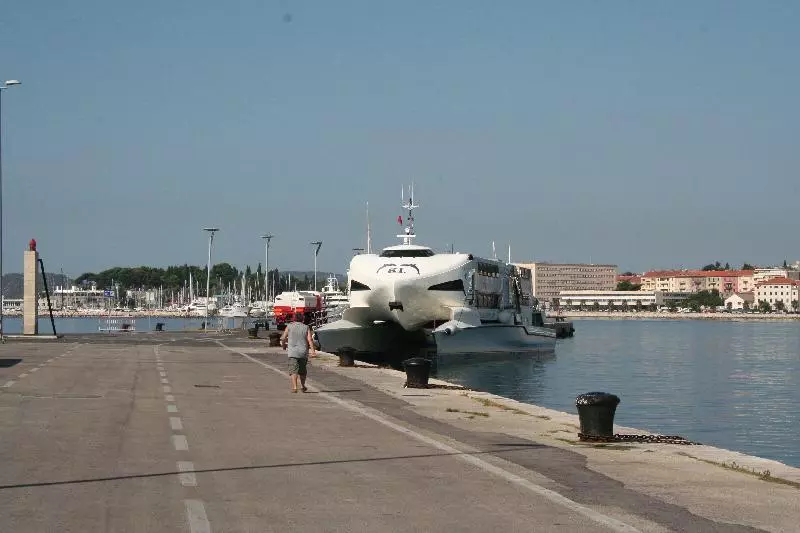 Split (c) Dago